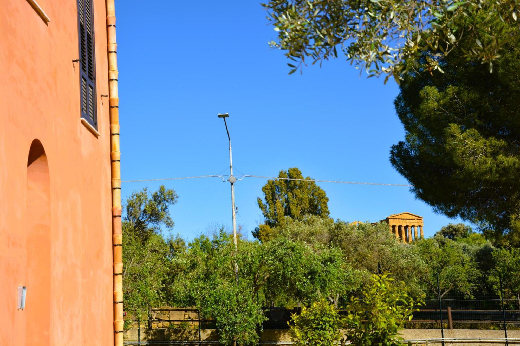 Il Giardino Del Tempio Bed & Breakfast Агридженто Екстериор снимка
