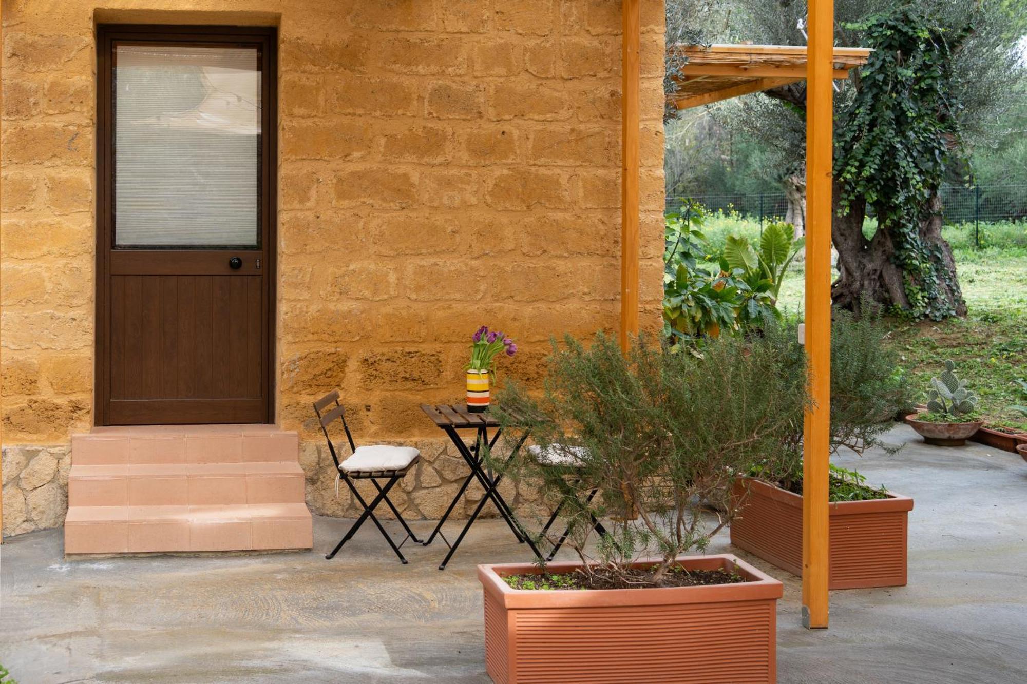 Il Giardino Del Tempio Bed & Breakfast Агридженто Екстериор снимка